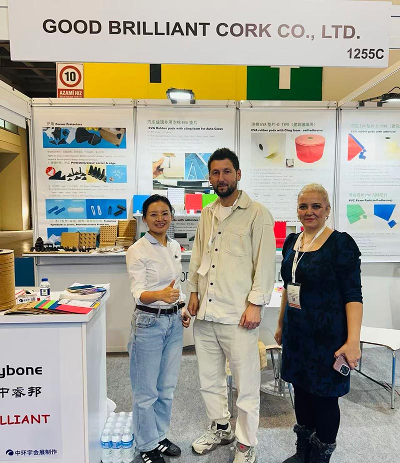 Sebuah Kontena Penuh Dalam Perjalanan ke UK!